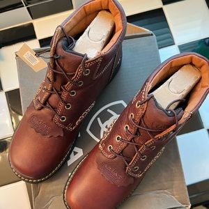 Ariat. Canyon boots - brand new 9.5